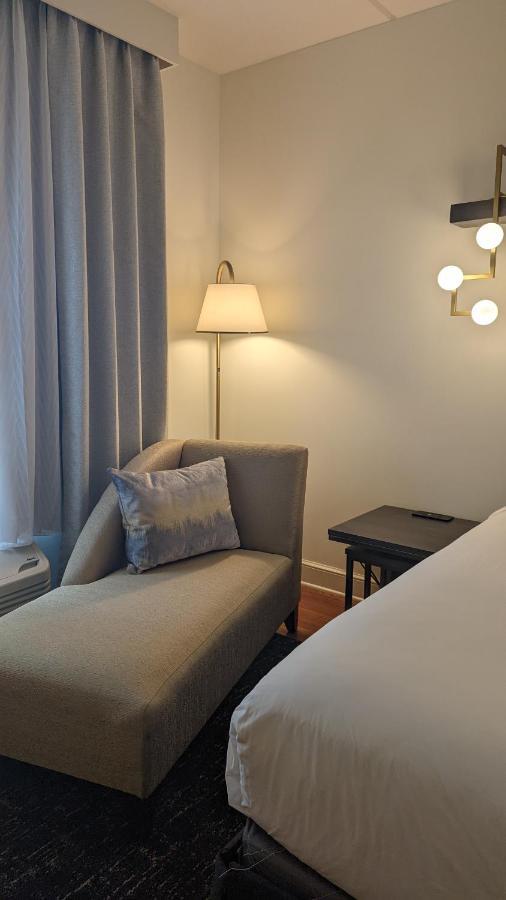 Hotel Indigo Jacksonville-Deerwood Park By Ihg Exteriör bild