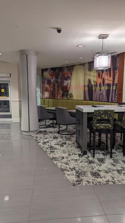 Hotel Indigo Jacksonville-Deerwood Park By Ihg Exteriör bild