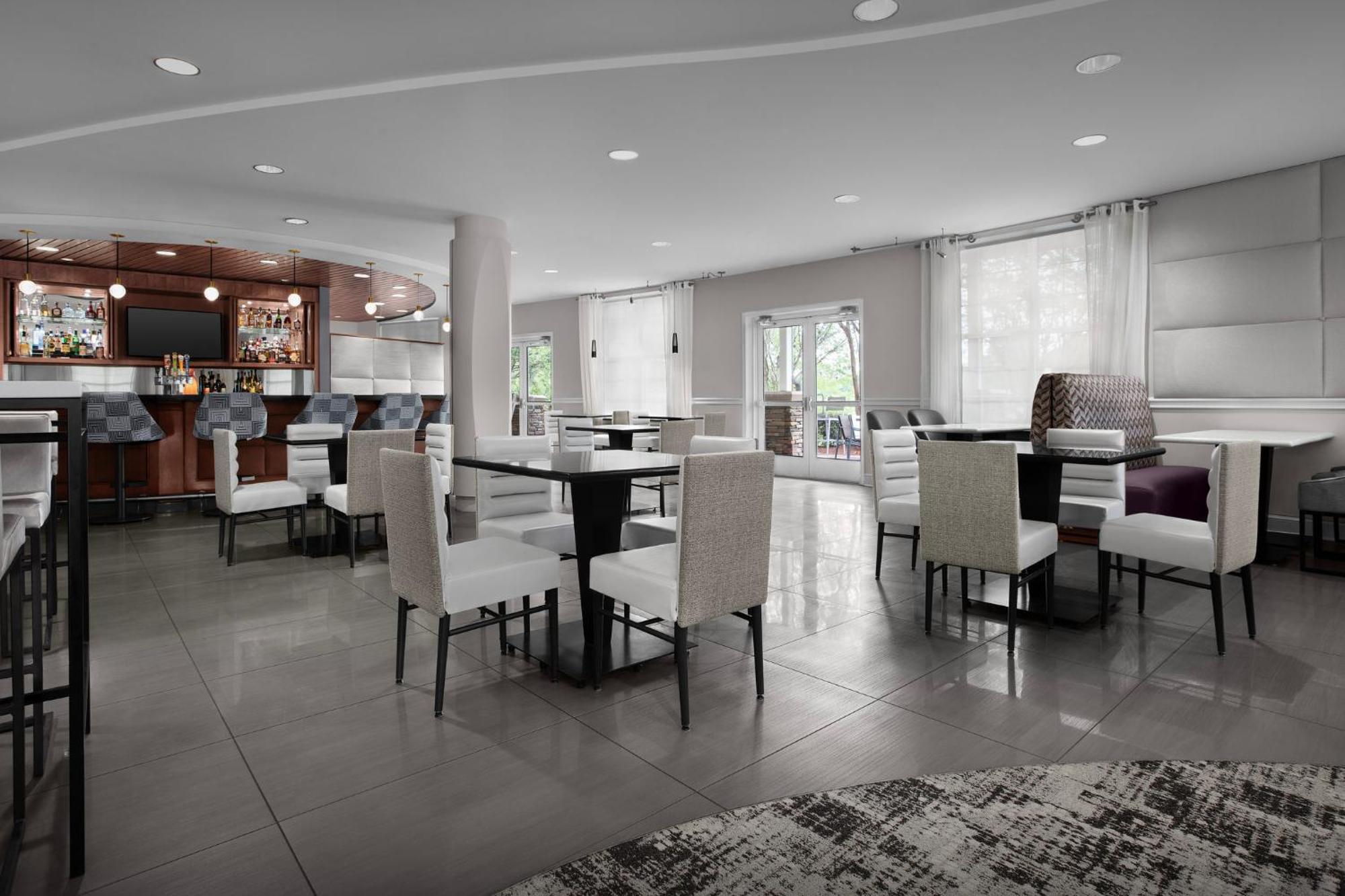 Hotel Indigo Jacksonville-Deerwood Park By Ihg Exteriör bild